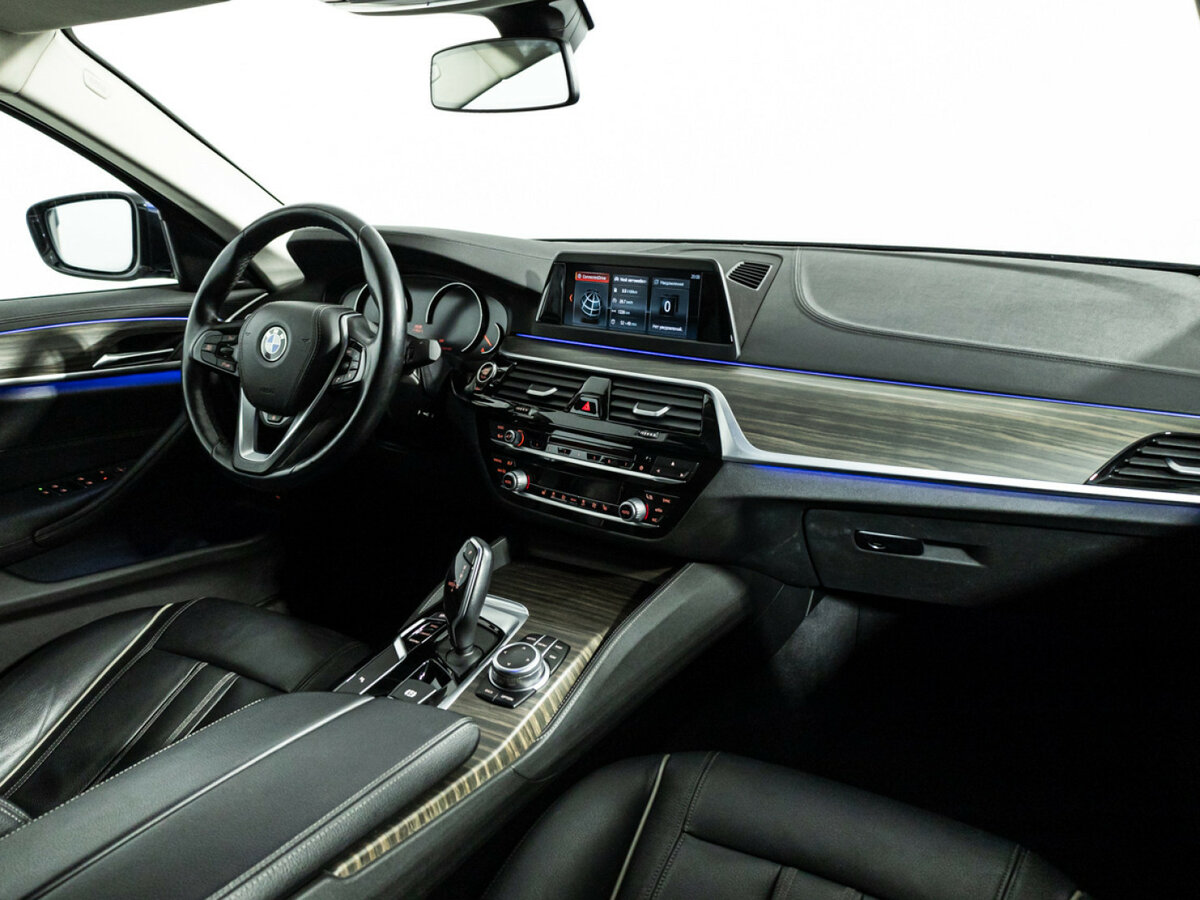 Купить BMW 5 серии 520d xDrive VII (G30/G31/G38), 2018, 61 332 км, фото №9