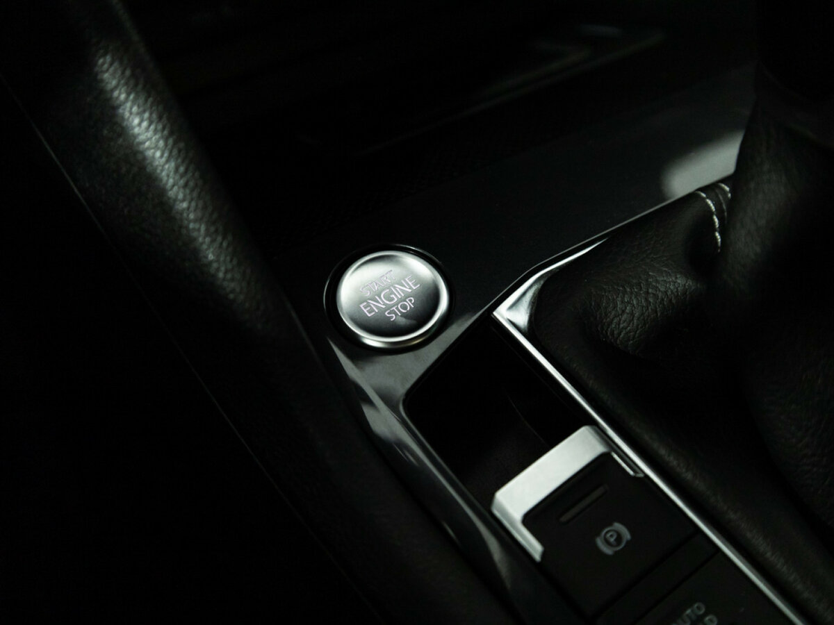 Купить Volkswagen Tiguan II Рестайлинг, 2020, 110 372 км, фото №19