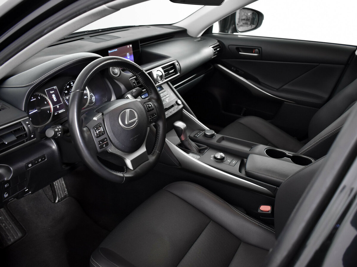 Купить Lexus IS 300 III Рестайлинг, 2019, 62 300 км, фото №9