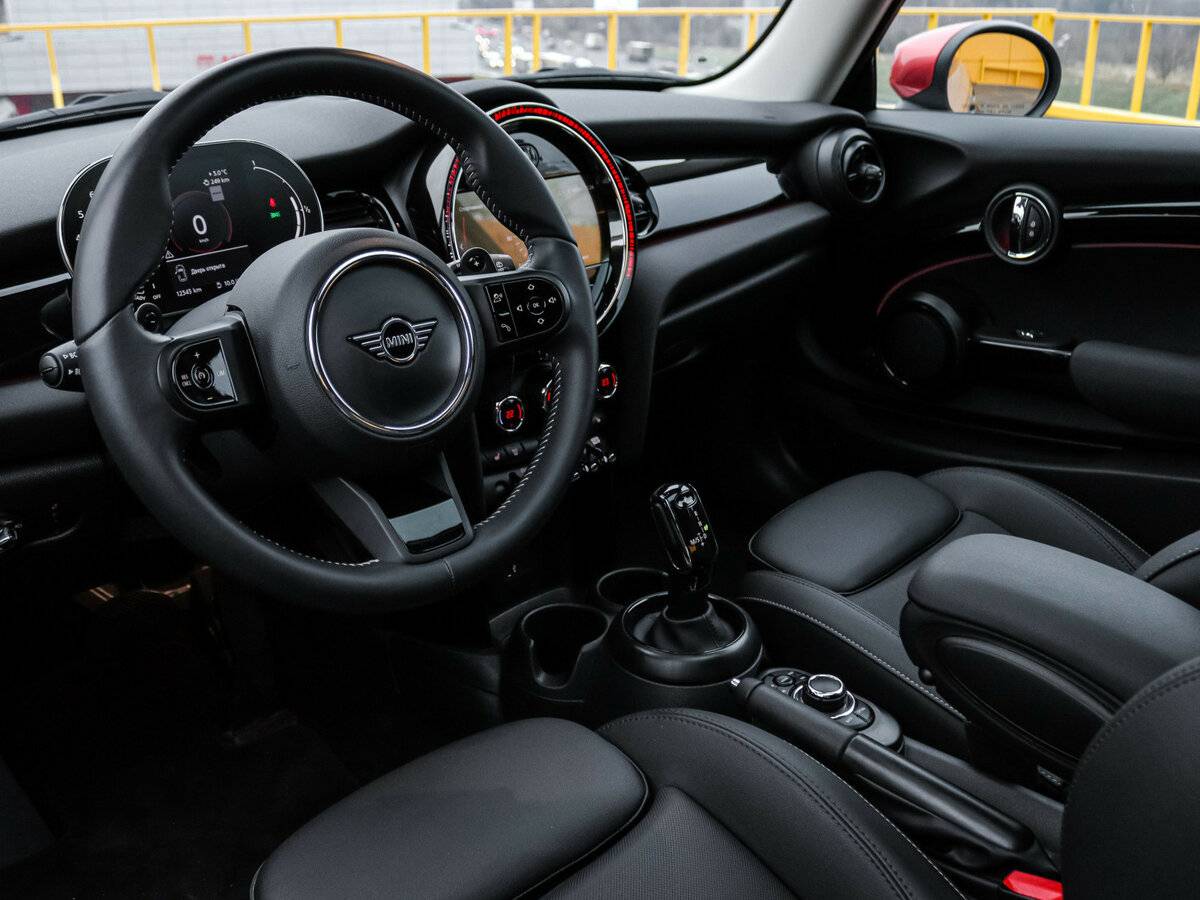 Купить Mini Hatch Cooper S III (F55/F56) Рестайлинг 2, 2024, 12 342 км, фото №10