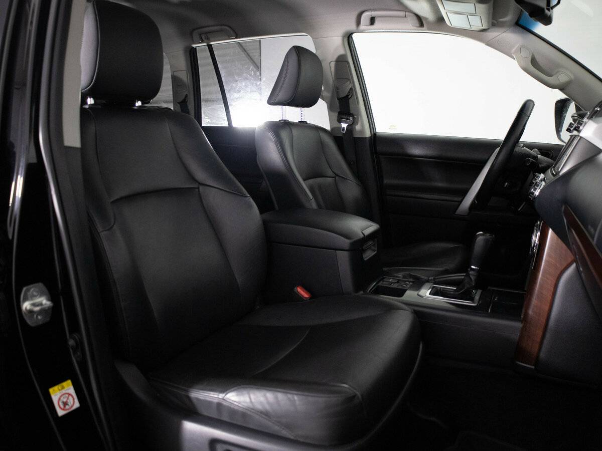 Купить Toyota Land Cruiser Prado 150 Series Рестайлинг 1, 2016, 150 101 км, фото №19