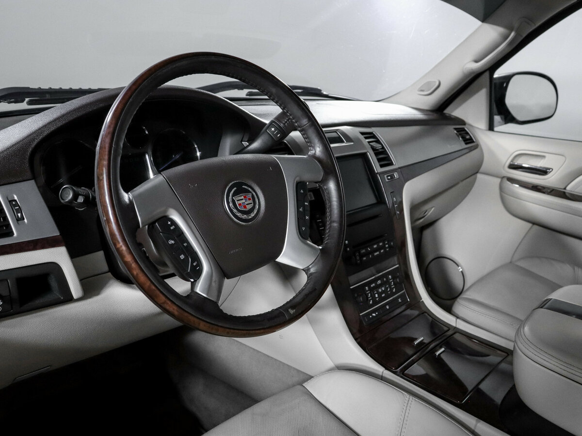 Купить Cadillac Escalade III, 2007, 267 106 км, фото №13