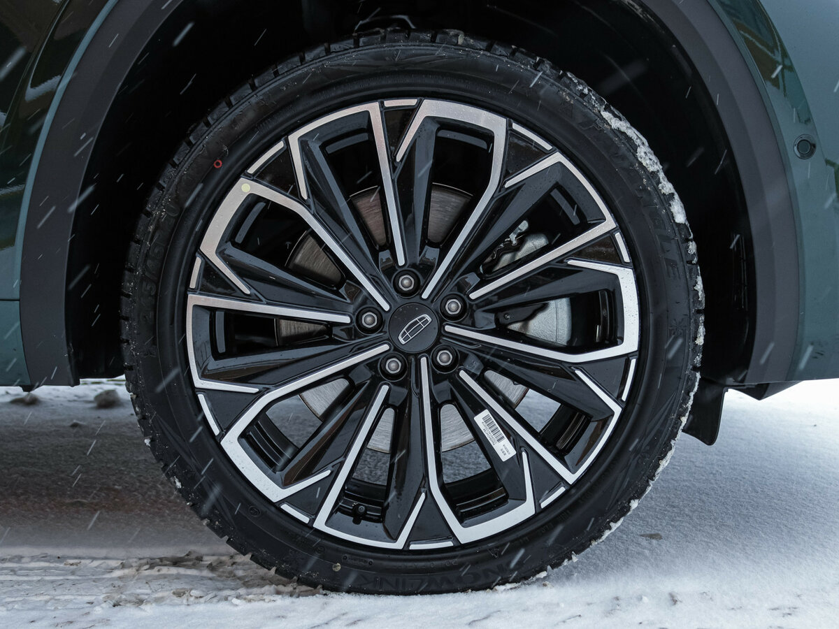 Купить Geely Monjaro (Xingyue L) I Рестайлинг 2, 2025, 2 246 км, фото №12