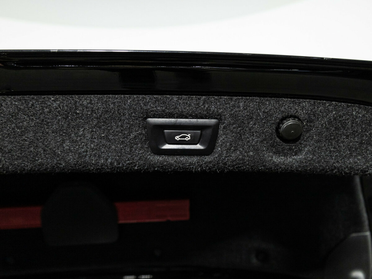 Купить BMW 5 серии 520i VII (G30/G31/G38), 2017, 323 000 км, фото №18