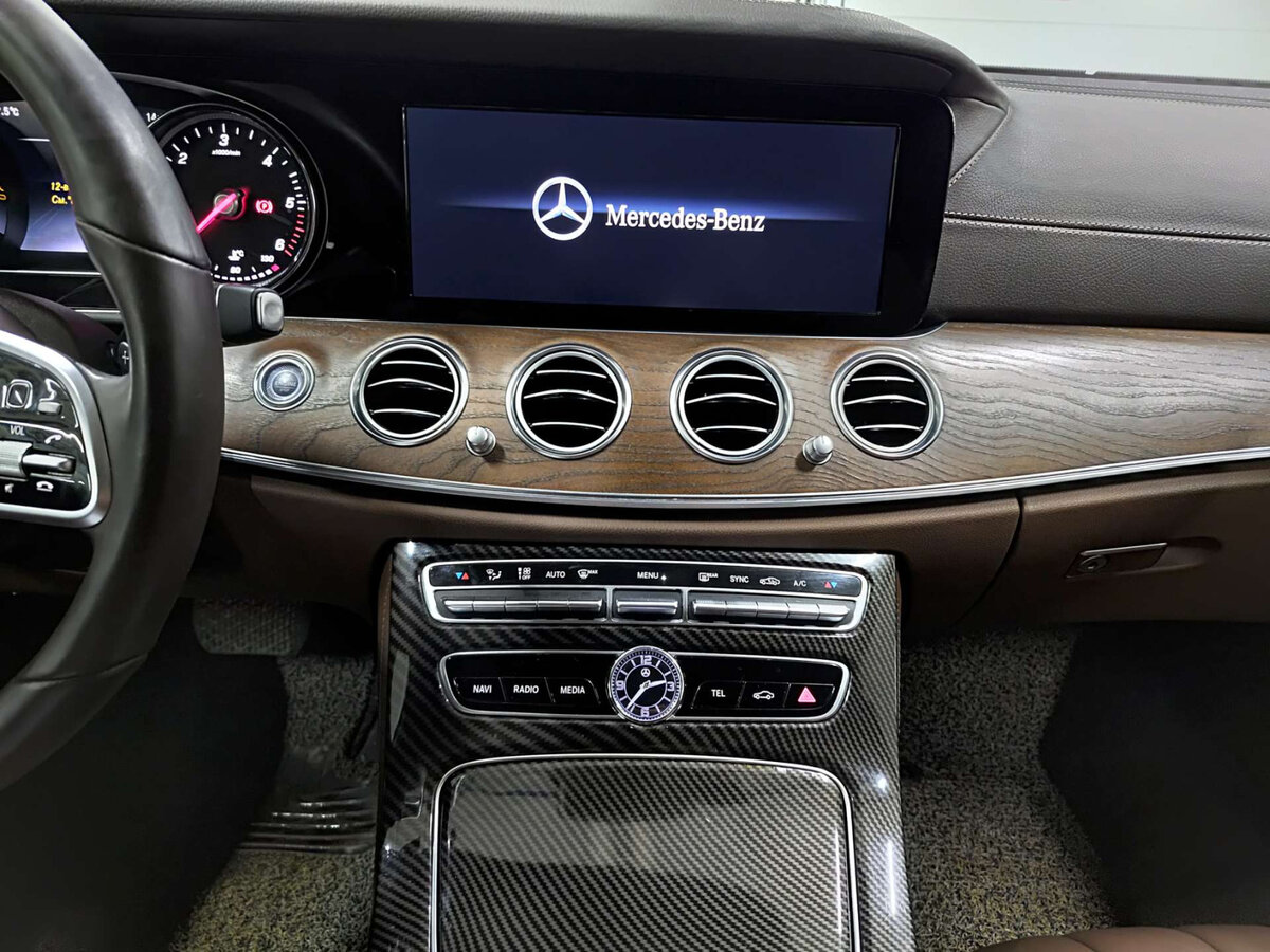 Купить Mercedes-Benz E-Класс 220 d V (W213, S213, C238), 2020, 79 021 км, фото №15