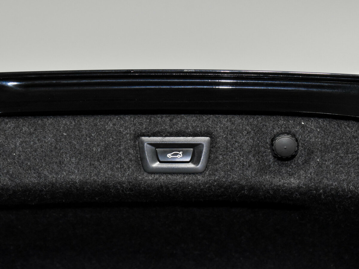 Купить BMW 5 серии 520d xDrive VII (G30/G31/G38) Рестайлинг, 2020, 143 000 км, фото №18