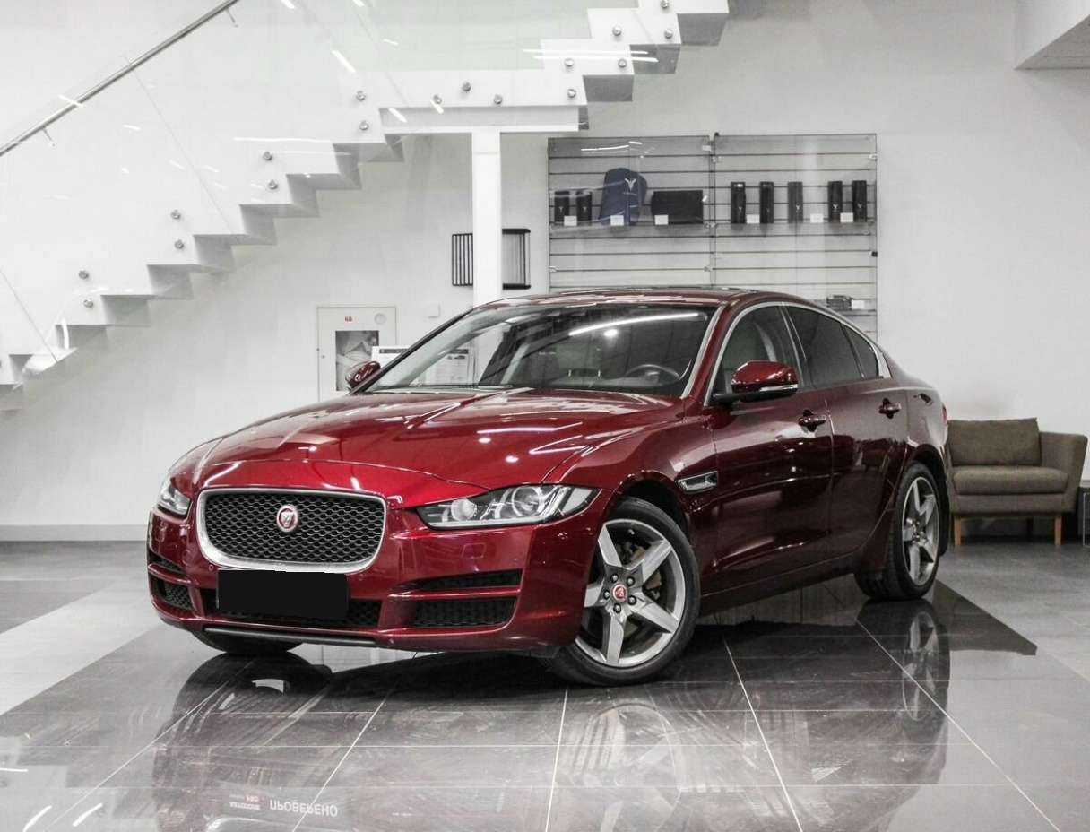Jaguar XE